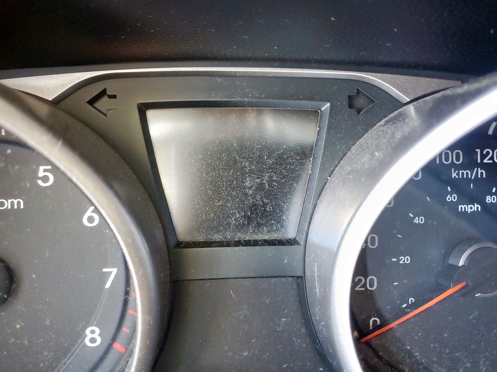 Photo 8 from auction – 2013 HYUNDAI TUCSON GL with VIN KM8JT3AC3DU739931
