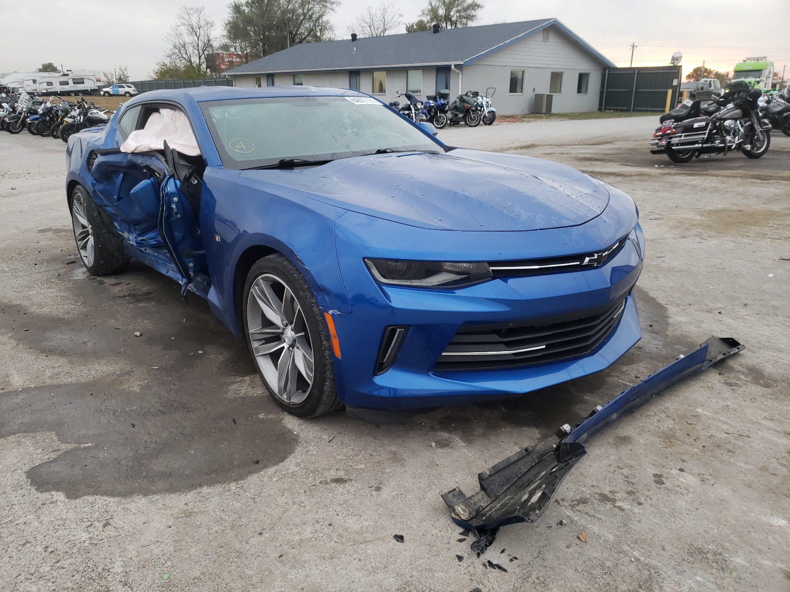 CHEVROLET CAMARO LT 2017 with VIN 1G1FB1RS4H0179078 - Photo from auction