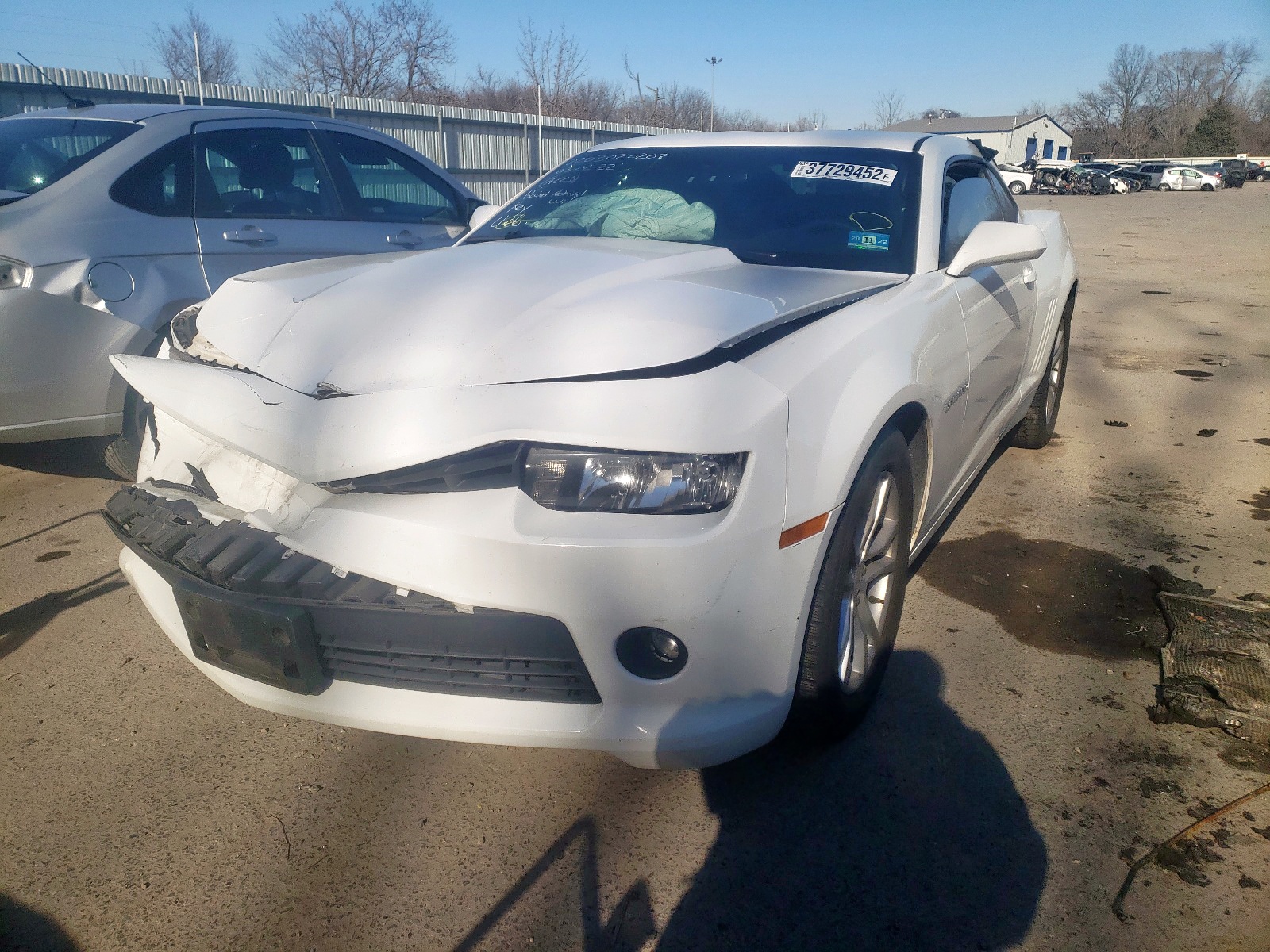 Photo 2 from auction – 2015 CHEVROLET CAMARO LS with VIN 2G1FB1E30F9120241
