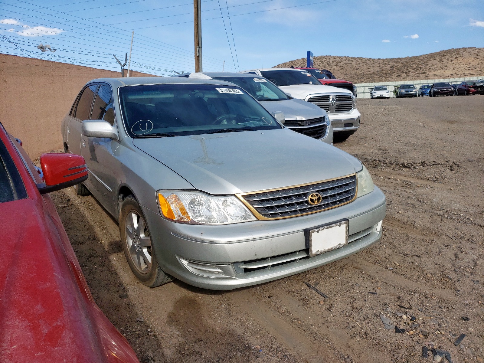 TOYOTA AVALON XL 2003 with VIN 4T1BF28B03U336538 - Photo from auction