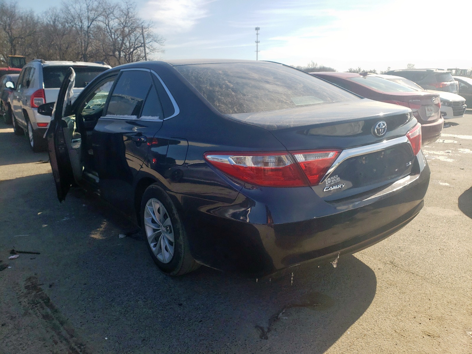 Photo 3 from auction – 2015 TOYOTA CAMRY LE with VIN 4T1BF1FK0FU965752