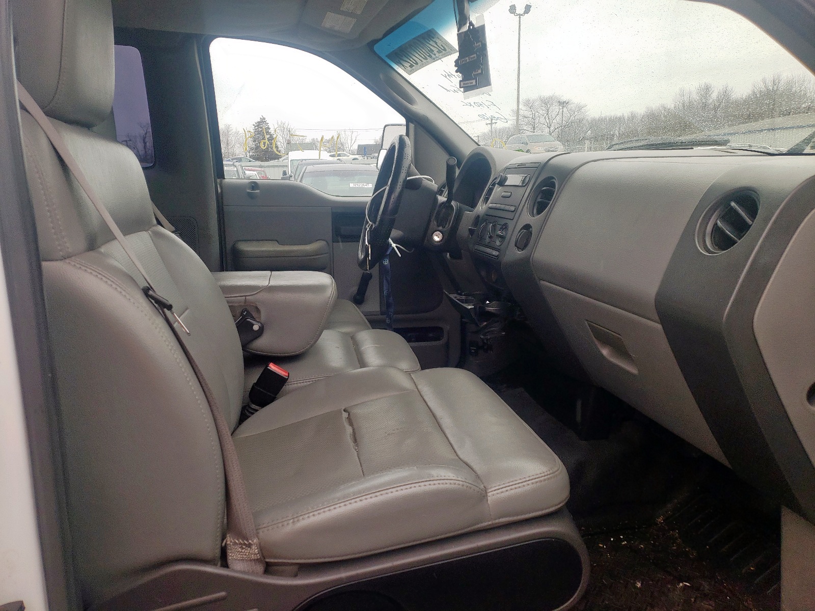 Photo 5 from auction – 2007 FORD F150 with VIN 1FTRF12W57KA96297