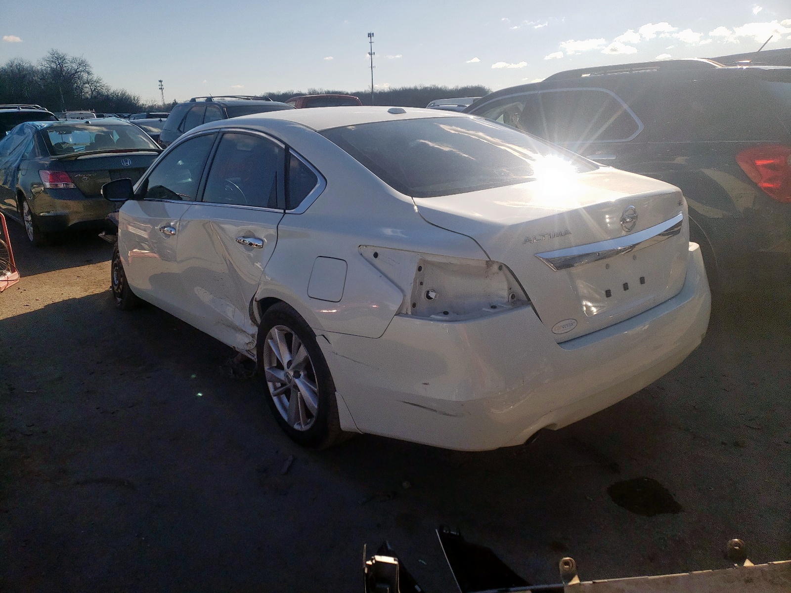 Photo 3 from auction – 2015 NISSAN ALTIMA 2.5 with VIN 1N4AL3AP4FN310159