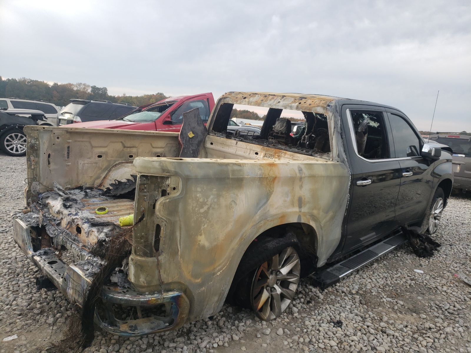 Photo 4 from auction – 2021 CHEVROLET SILVERADO with VIN 3GCUYGED5MG404718