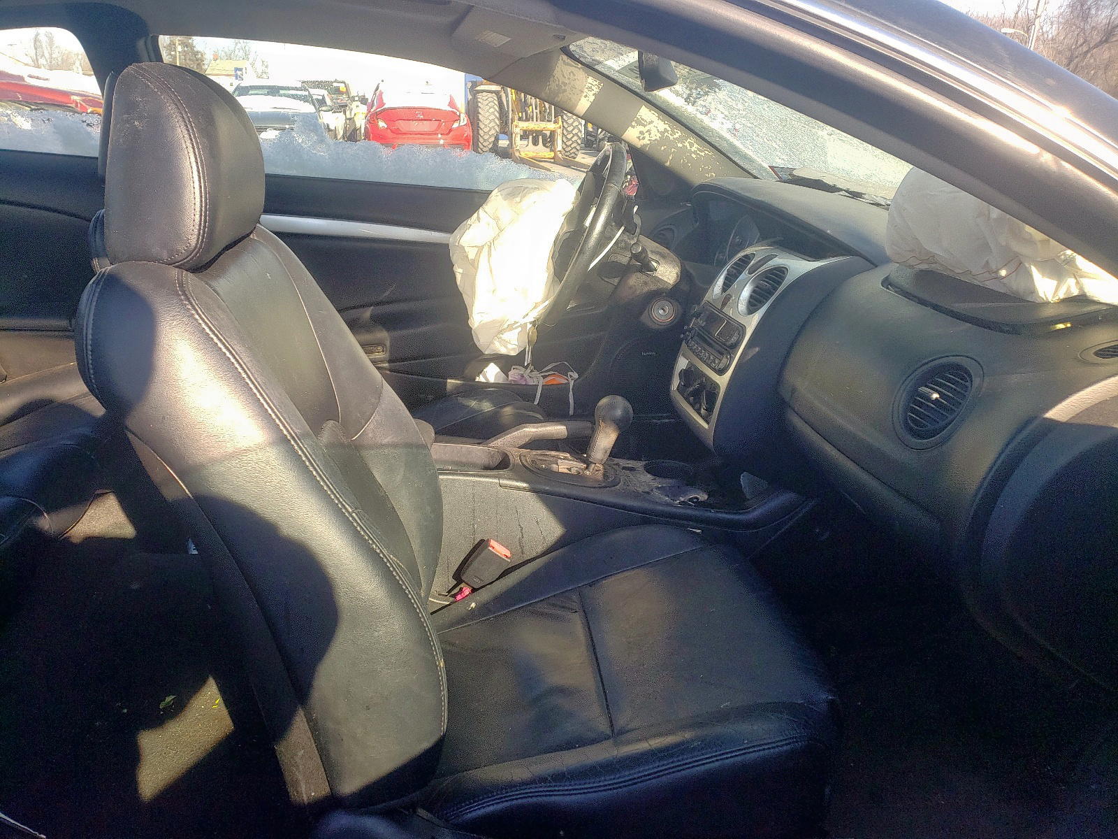 Photo 5 from auction – 2004 CHRYSLER SEBRING LI with VIN 4C3AG52H04E129240