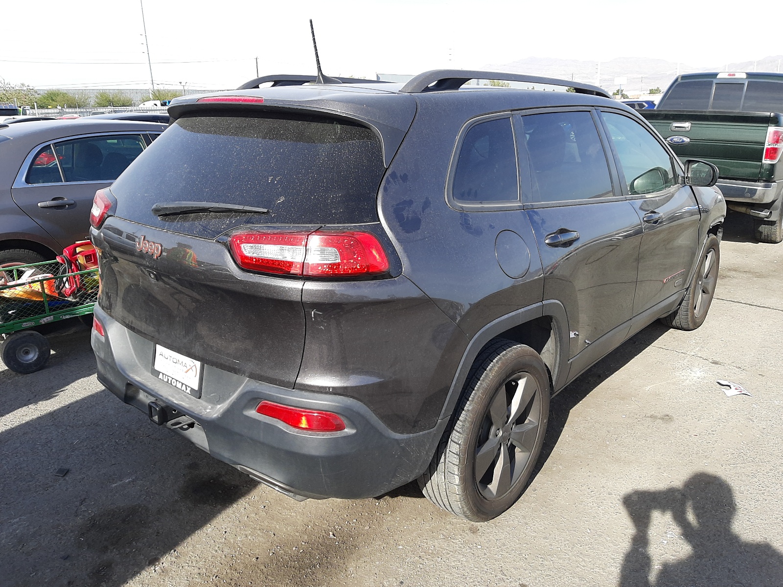Photo 4 from auction – 2017 JEEP CHEROKEE L with VIN 1C4PJLCS1HW549404