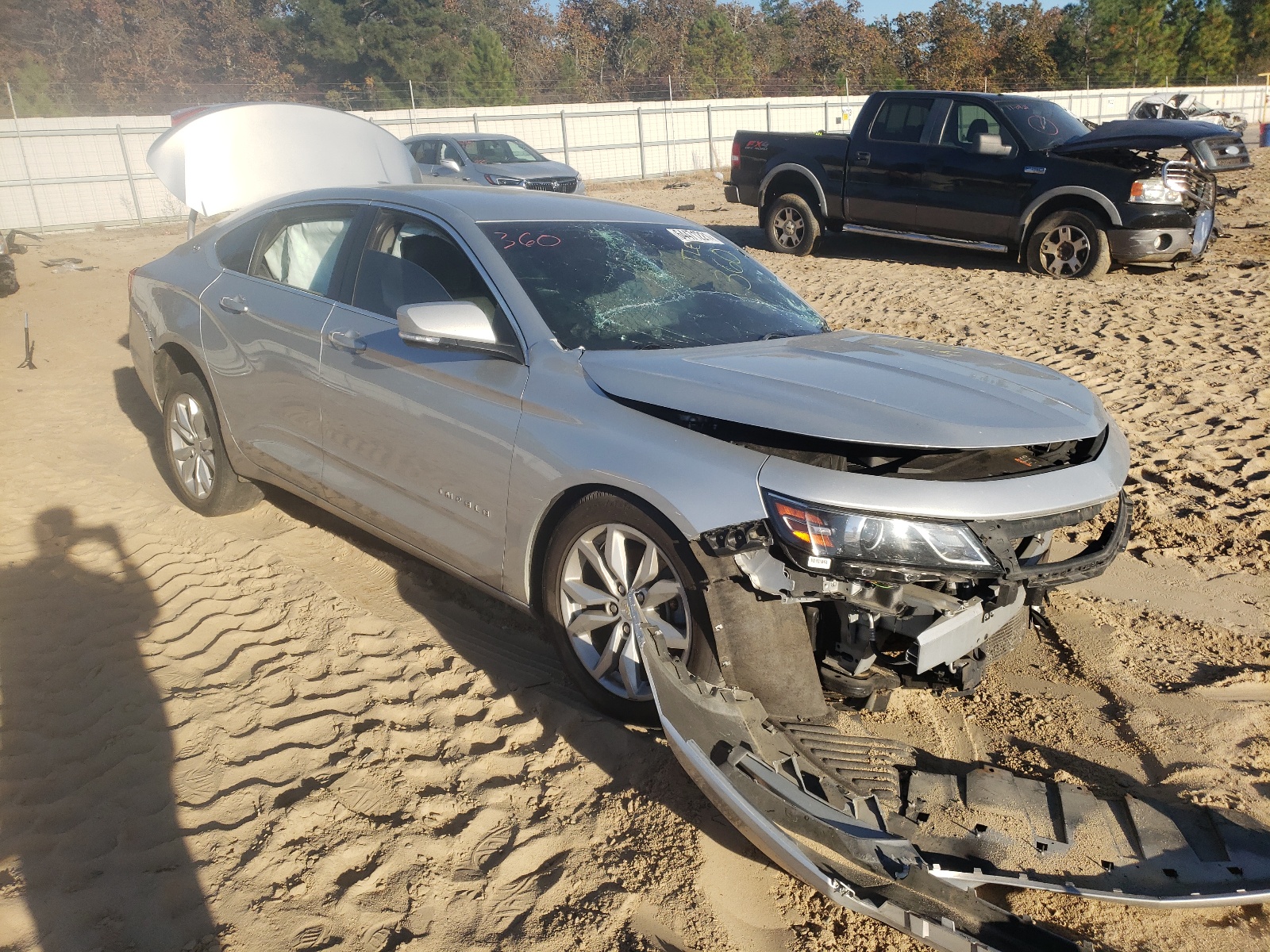 CHEVROLET IMPALA LT 2017 with VIN 2G1105S31H9157328 - Photo from auction