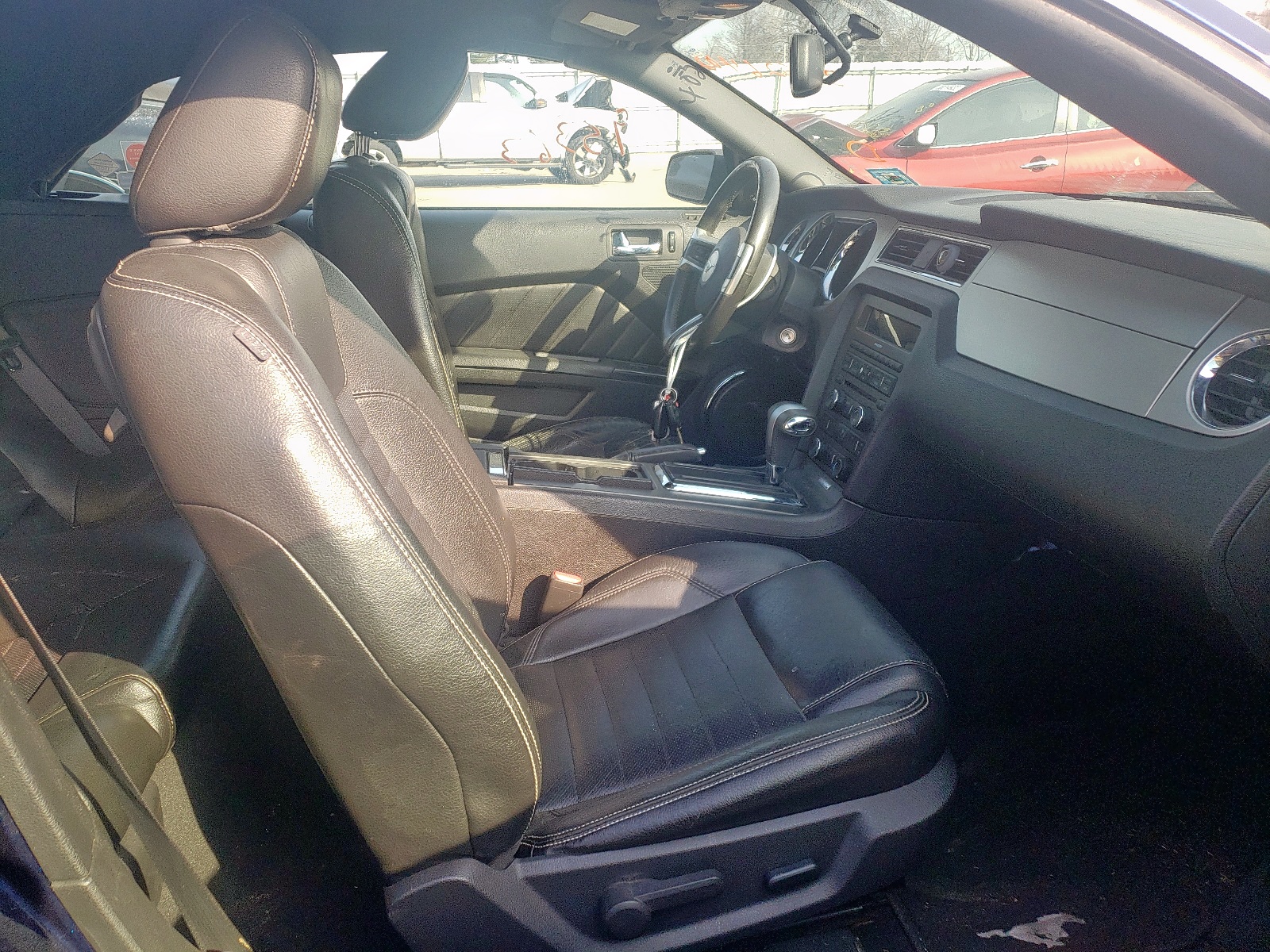 Photo 5 from auction – 2010 FORD MUSTANG with VIN 1ZVBP8EN8A5115129