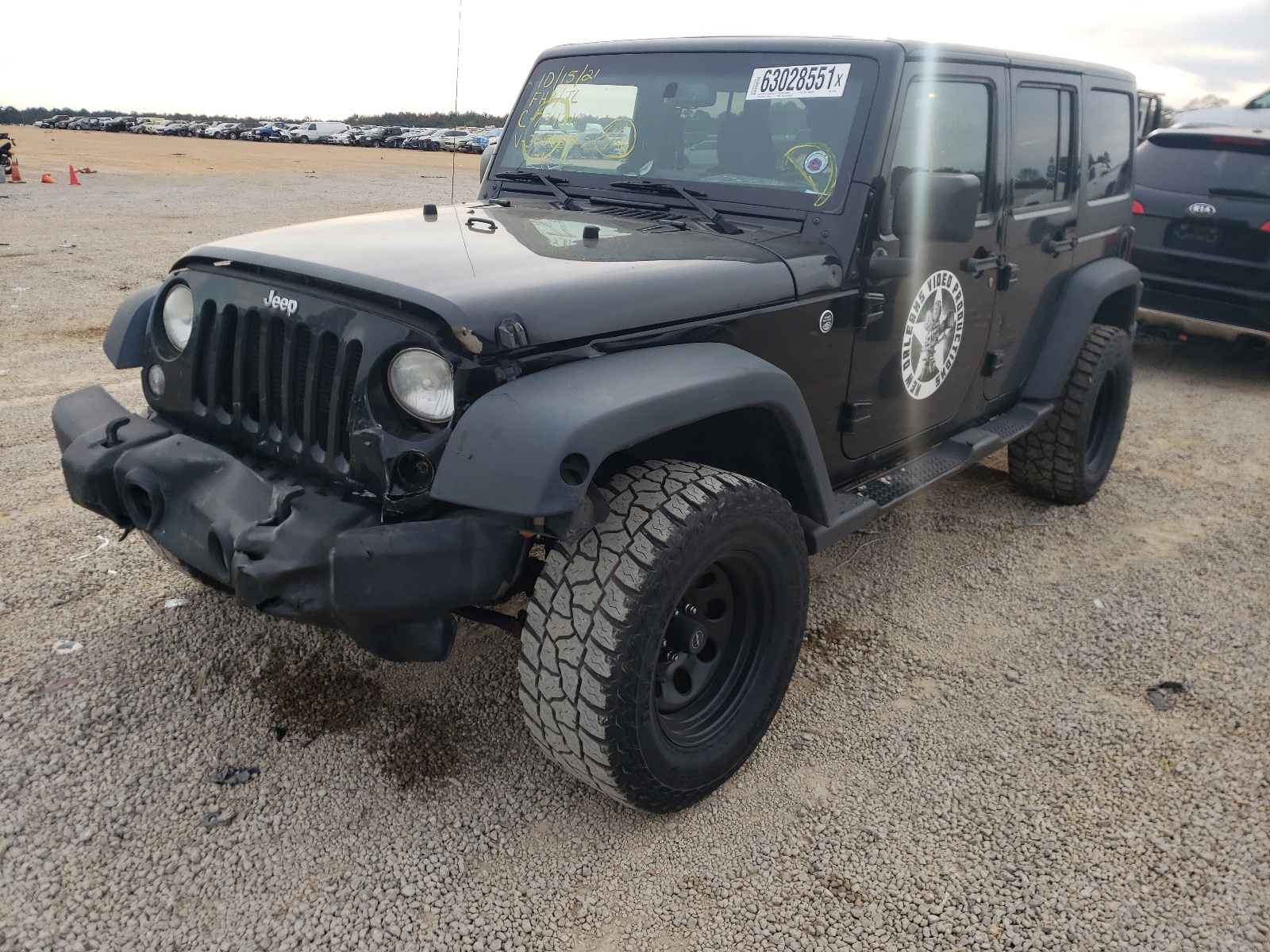 Photo 2 from auction – 2014 JEEP WRANGLER U with VIN 1C4BJWDGXEL305057