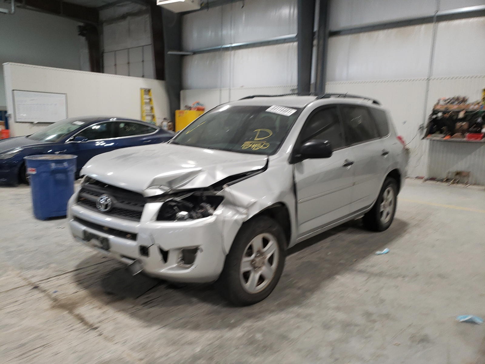Photo 2 from auction – 2011 TOYOTA RAV4 with VIN 2T3BF4DVXBW085450