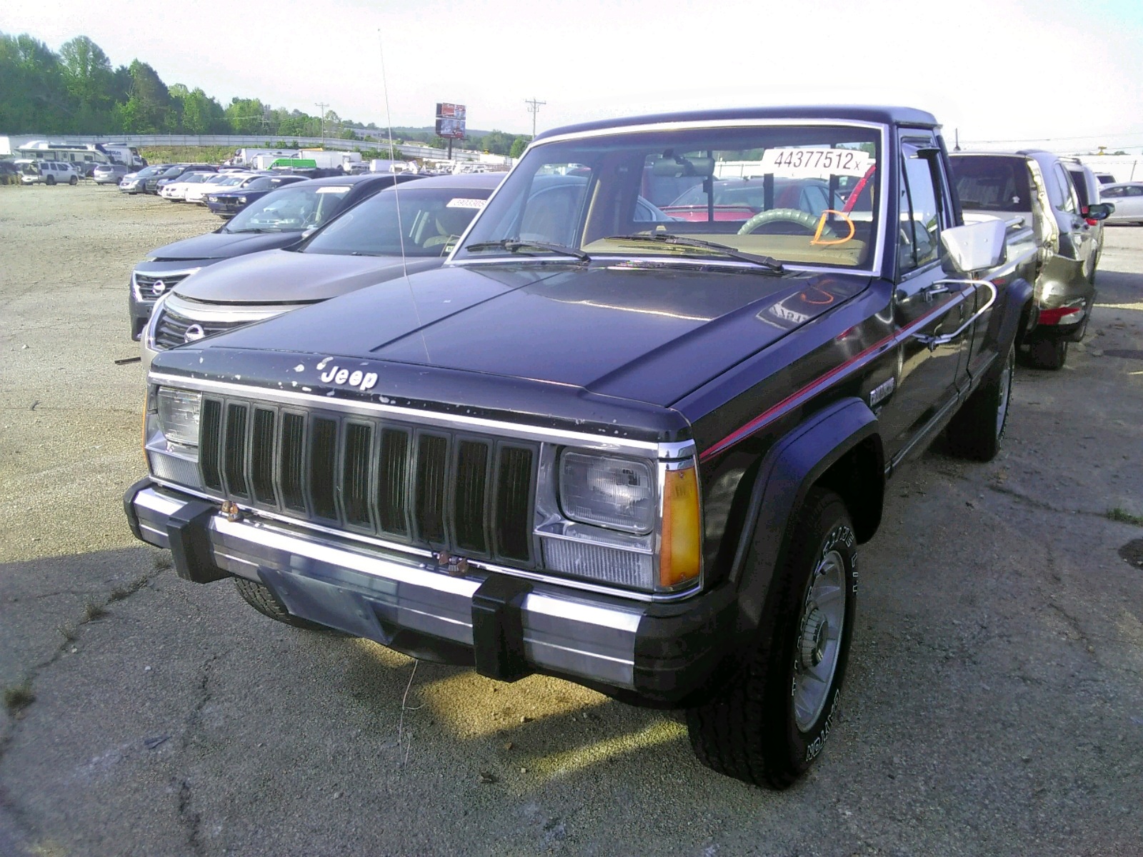 Zdjęcie 2 z aukcji – 1986 JEEP COMANCHE X z VIN 1JTHA6673GT041107