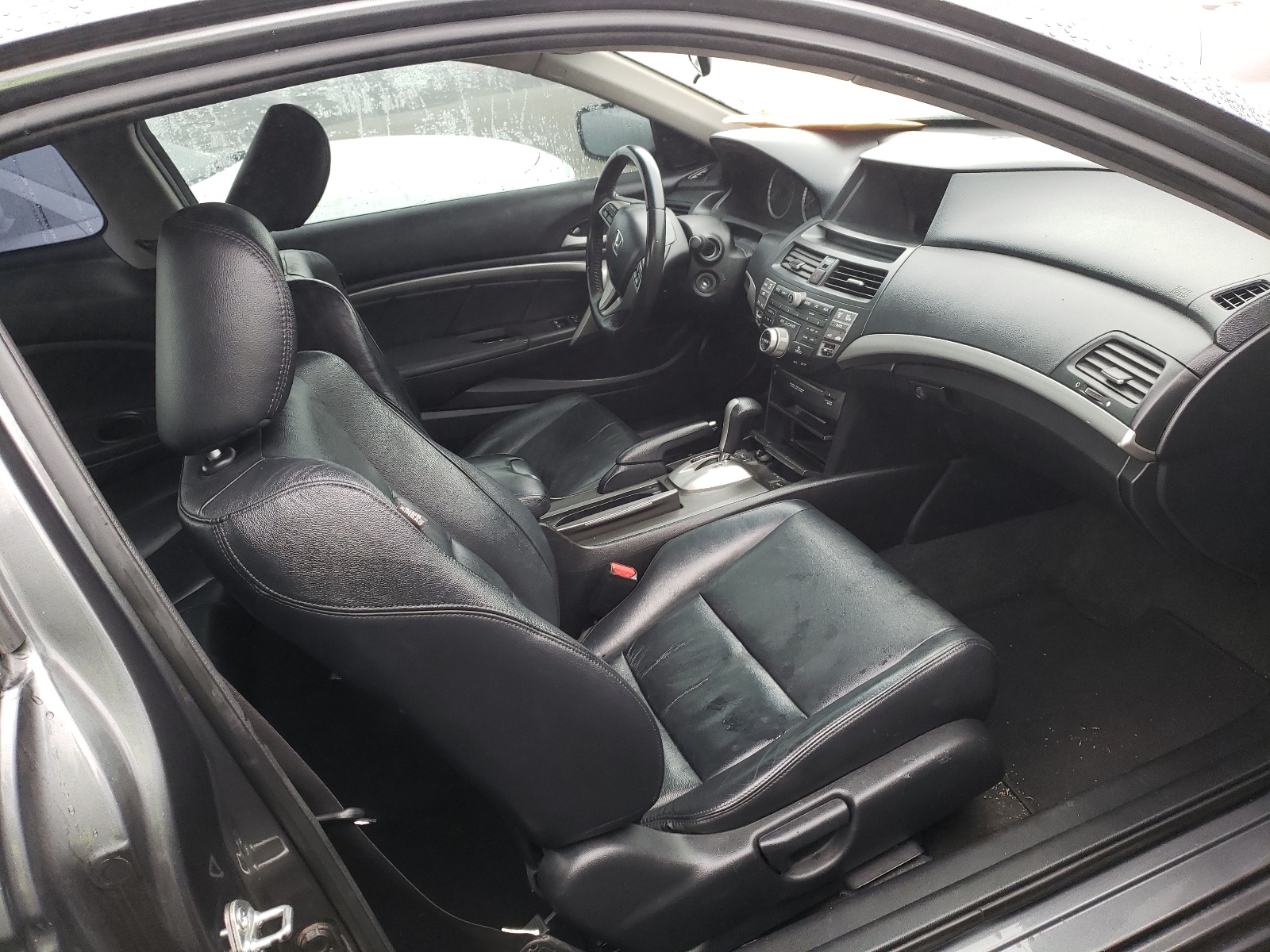 Photo 5 from auction – 2012 HONDA ACCORD EXL with VIN 1HGCS1B82CA015213