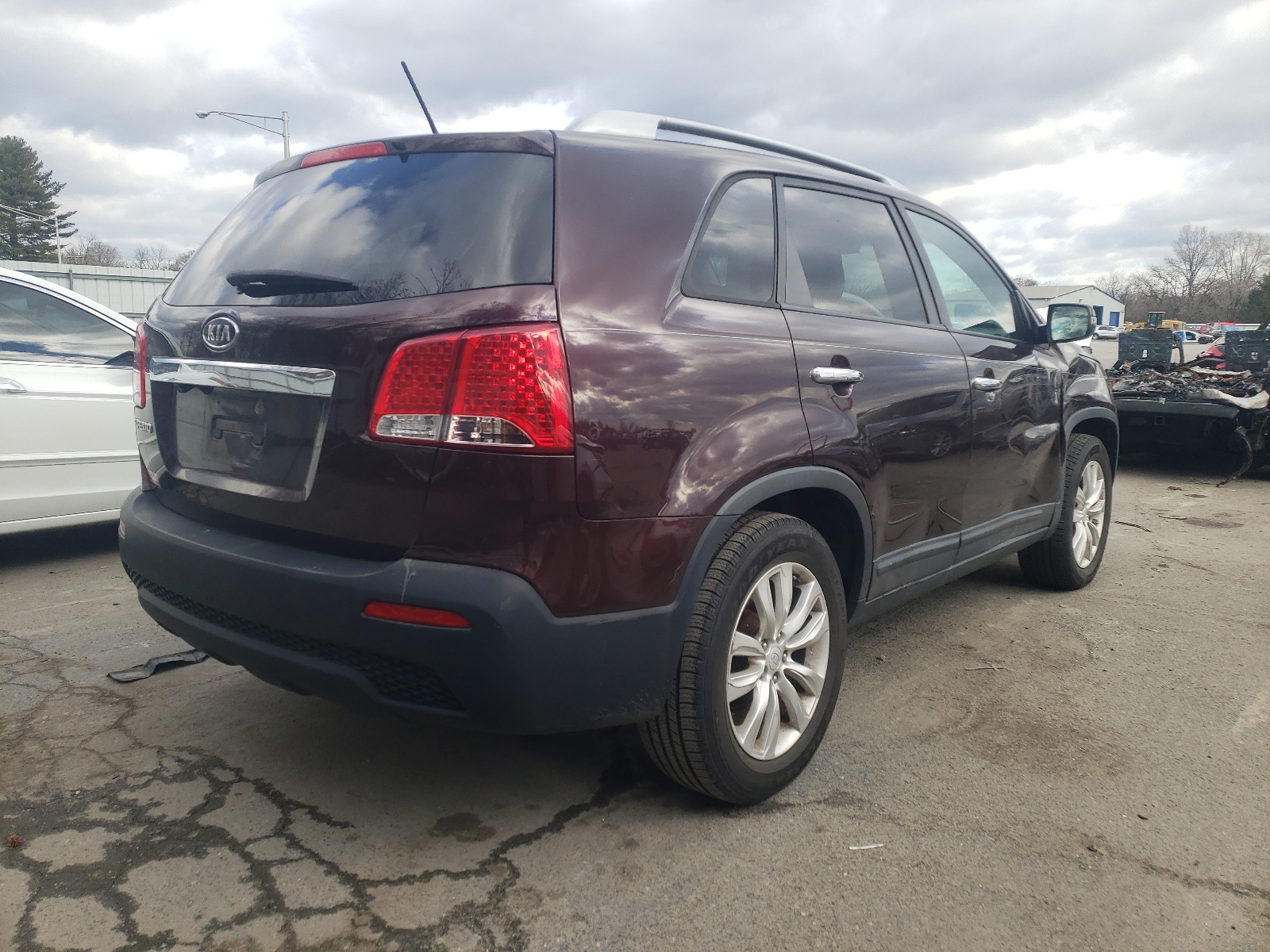 Photo 4 from auction – 2011 KIA SORENTO BA with VIN 5XYKT4A24BG071464