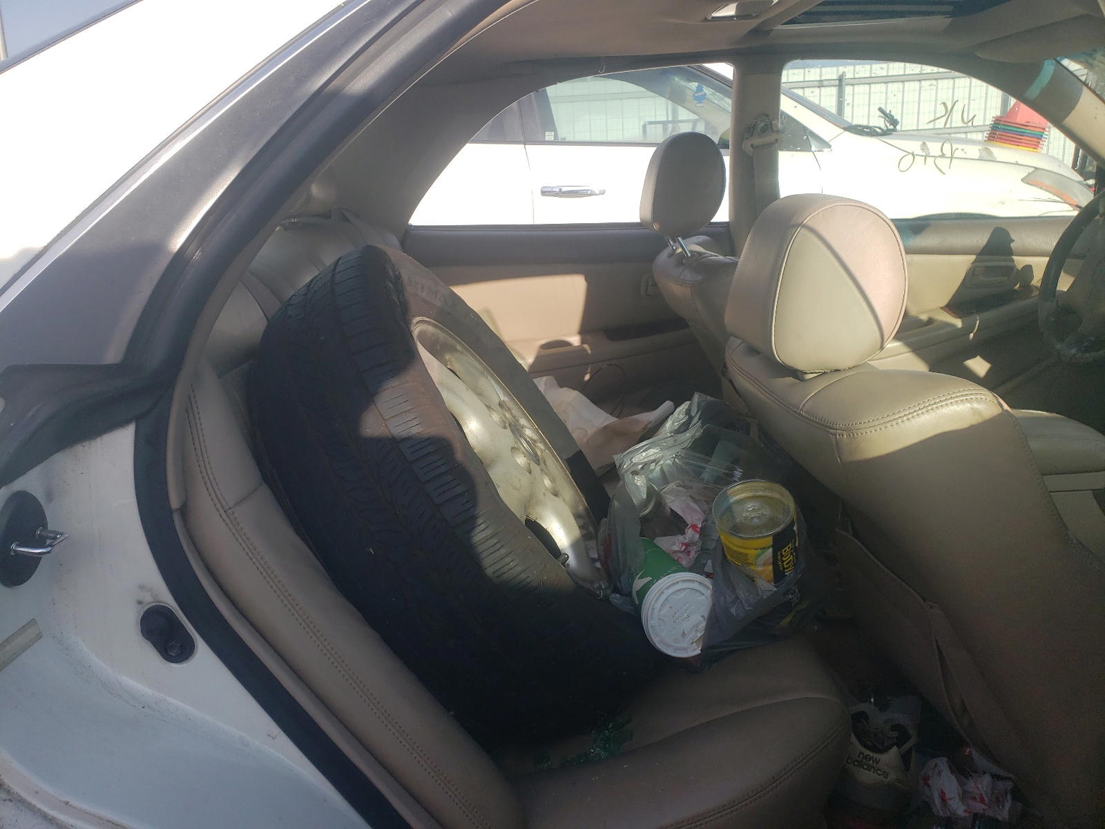 Photo 6 from auction – 1998 LEXUS ES 300 with VIN JT8BF28G1W5026976