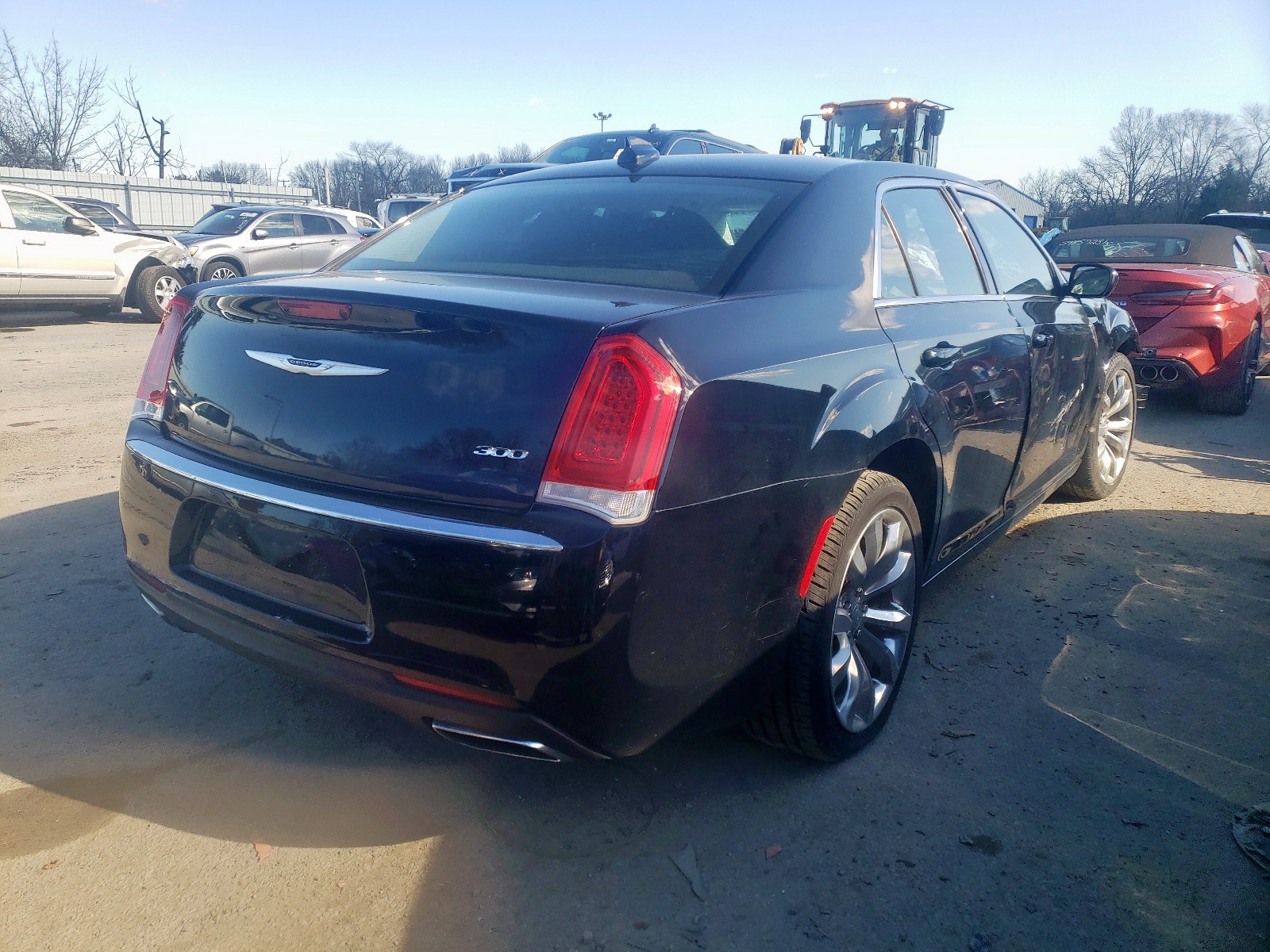 Photo 4 from auction – 2019 CHRYSLER 300 TOURIN with VIN 2C3CCAAG4KH755502