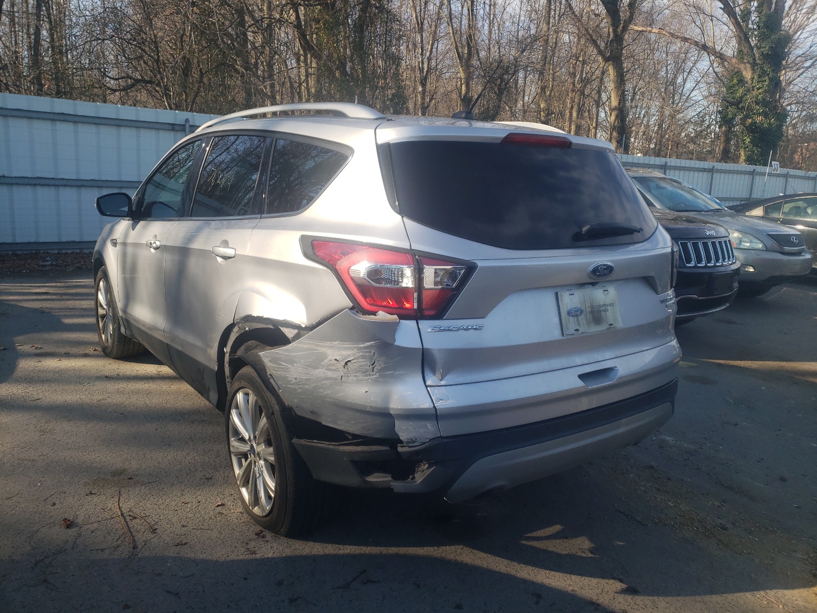 Photo 3 from auction – 2017 FORD ESCAPE TIT with VIN 1FMCU9J9XHUB61930