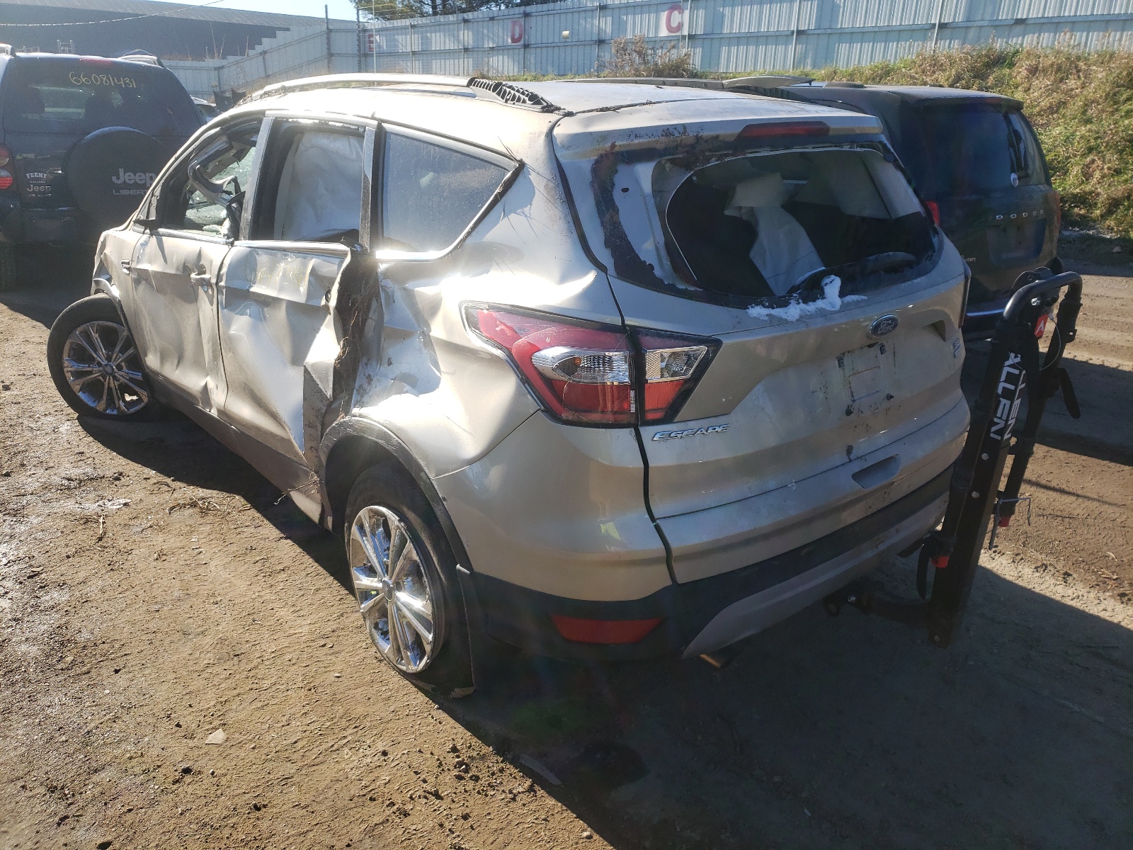 Zdjęcie 3 z aukcji – 2018 FORD ESCAPE SEL z VIN 1FMCU0HD9JUB06235