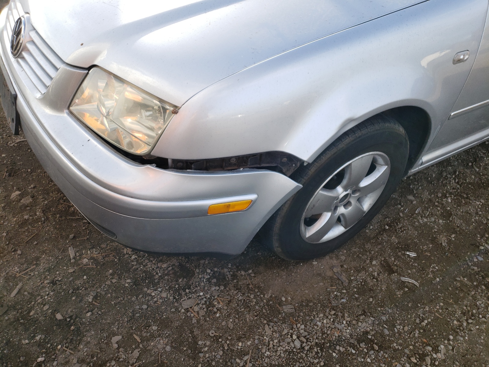 Photo 9 from auction – 2005 VOLKSWAGEN JETTA with VIN 3VWSA69M85M049446