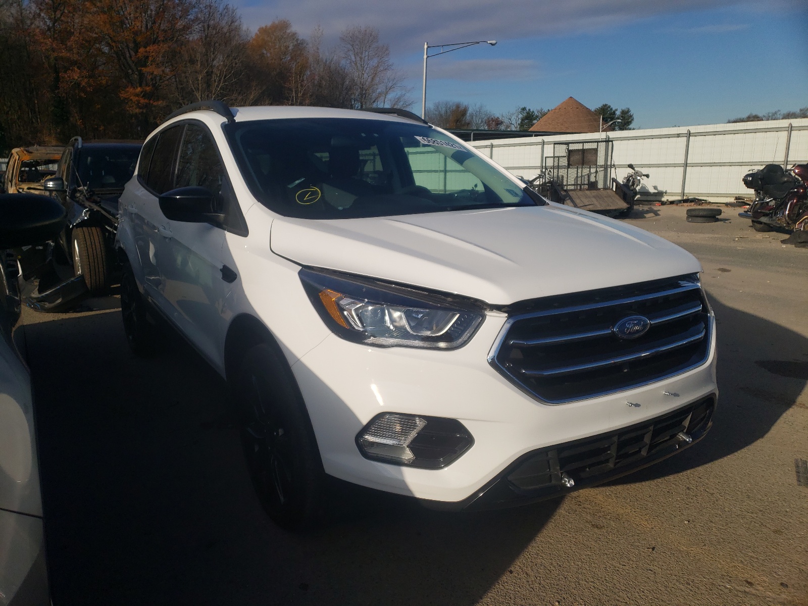 FORD ESCAPE SE 2019 with VIN 1FMCU0GD4KUB80729 - Photo from auction
