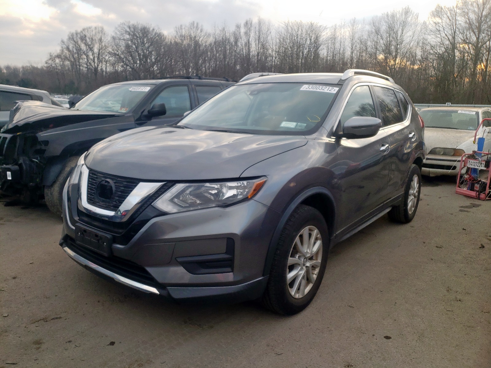 Photo 2 from auction – 2019 NISSAN ROGUE S with VIN KNMAT2MV0KP521954