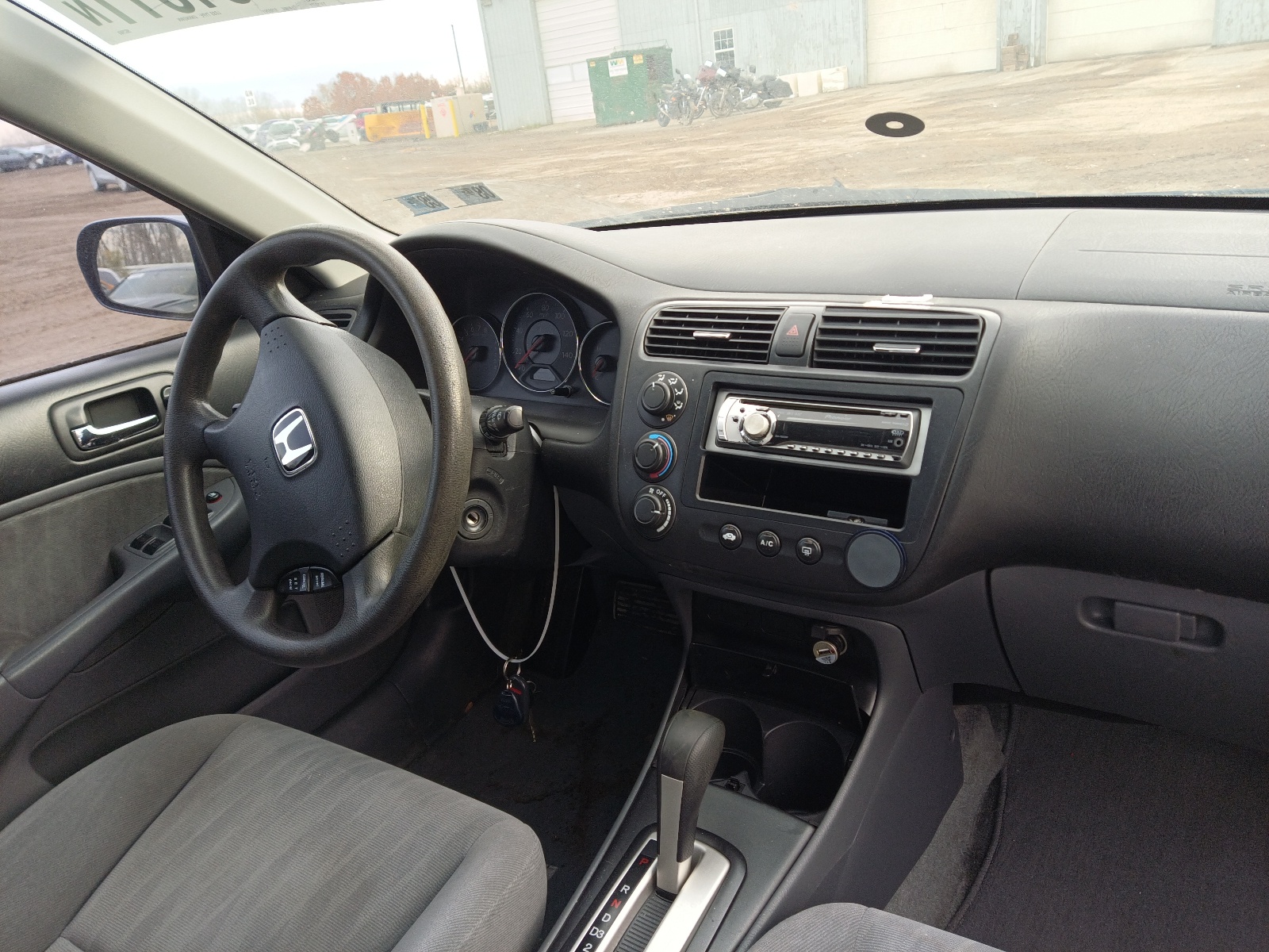 Photo 9 from auction – 2003 HONDA CIVIC EX with VIN 2HGES26713H502968