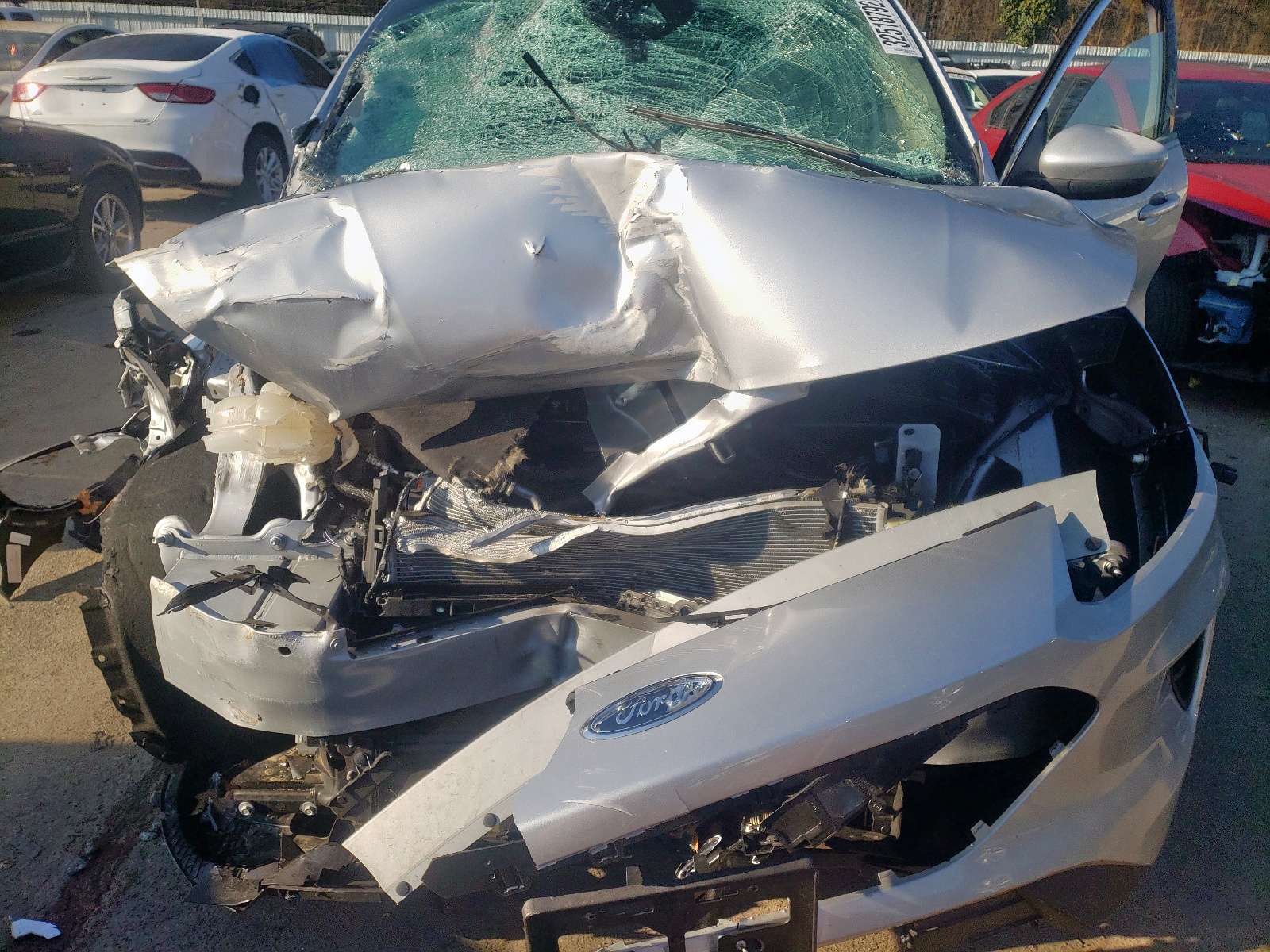 Photo 7 from auction – 2020 FORD ESCAPE SE with VIN 1FMCU9G63LUB37863
