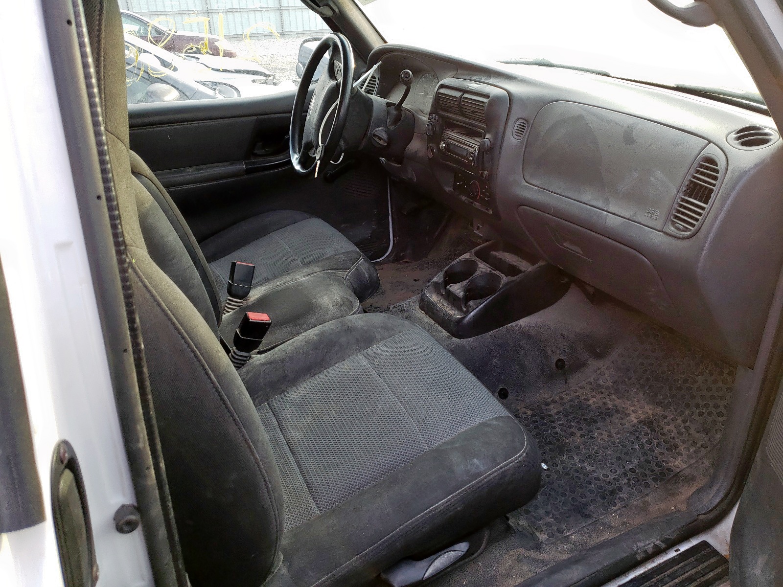 Photo 5 from auction – 2003 FORD RANGER SUP with VIN 1FTZR45E53PA31264