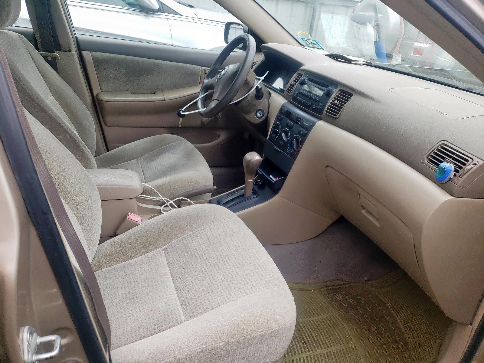 Photo 5 from auction – 2006 TOYOTA COROLLA CE with VIN 2T1BR32E56C609544