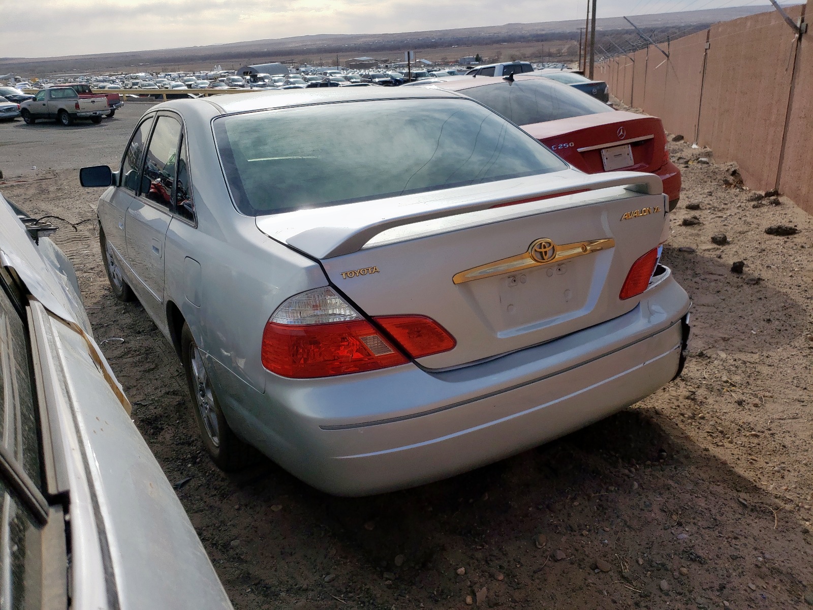 Photo 3 from auction – 2003 TOYOTA AVALON XL with VIN 4T1BF28B03U336538