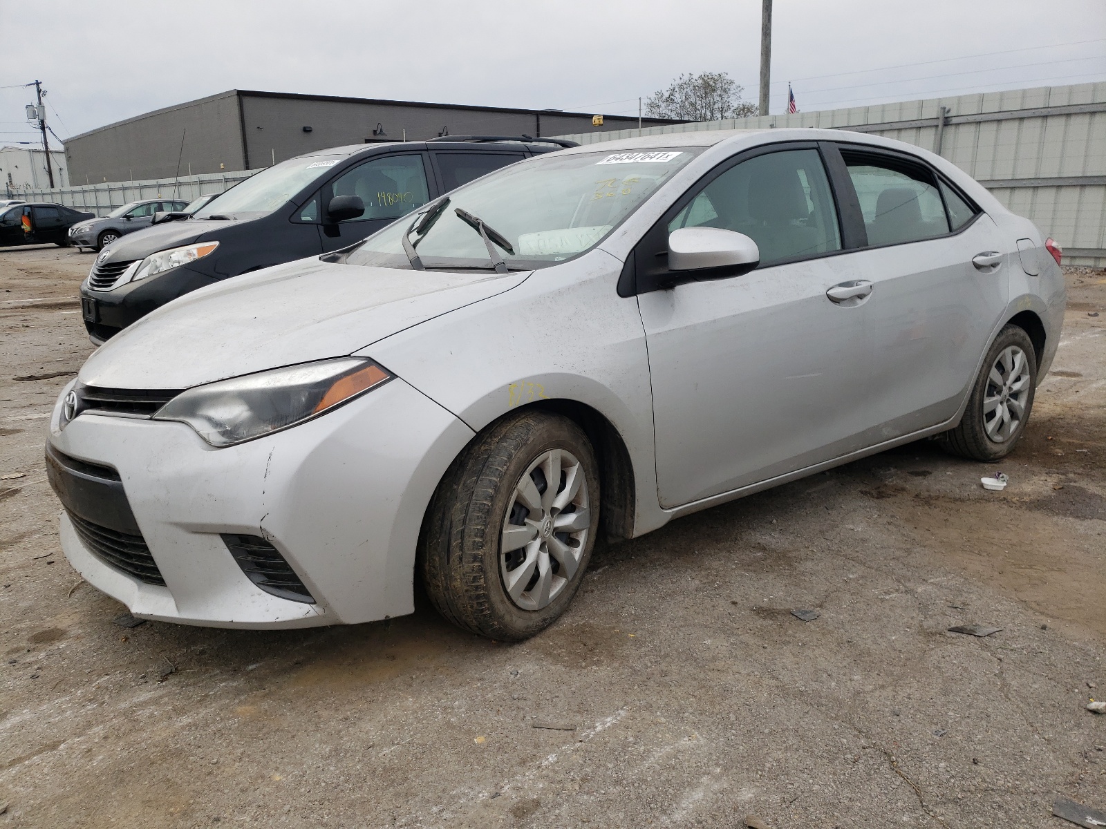 Photo 2 from auction – 2015 TOYOTA COROLLA L with VIN 2T1BURHE3FC379303