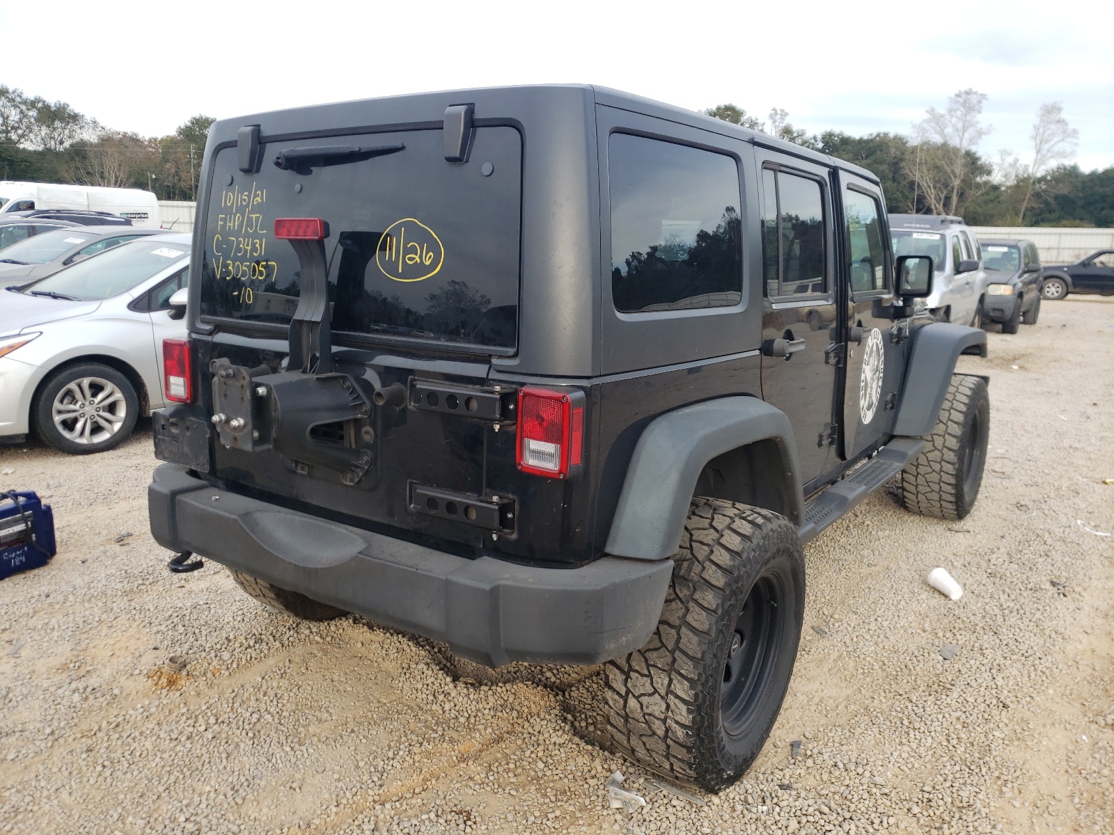 Photo 4 from auction – 2014 JEEP WRANGLER U with VIN 1C4BJWDGXEL305057