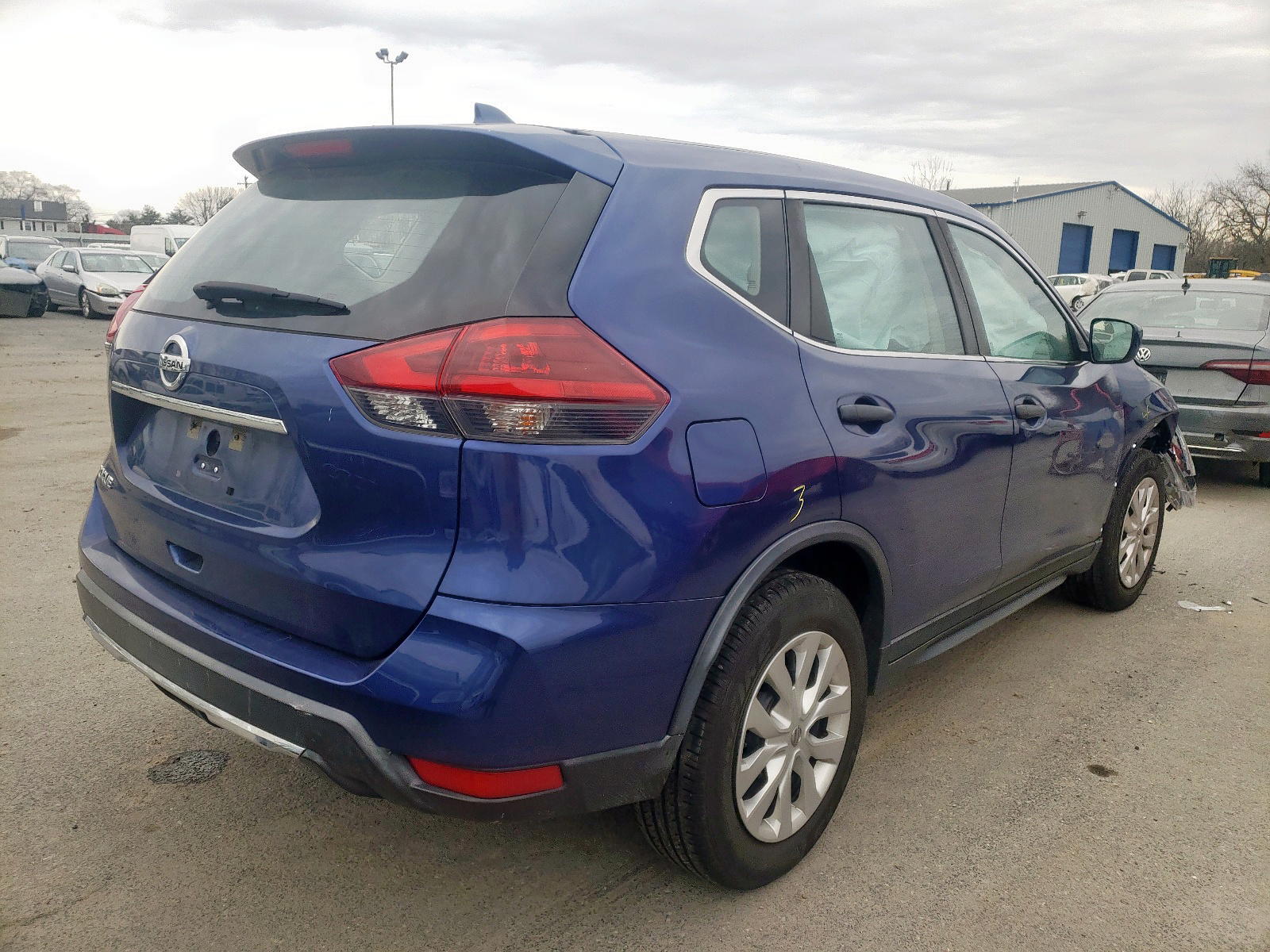 Photo 4 from auction – 2018 NISSAN ROGUE S with VIN KNMAT2MT3JP586696