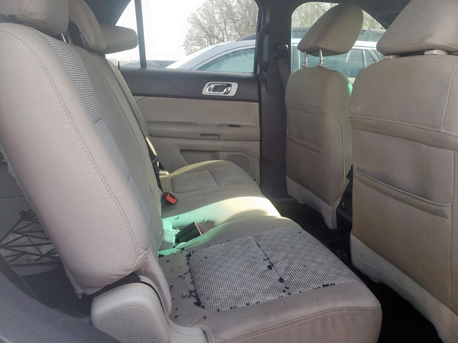 Photo 6 from auction – 2011 FORD EXPLORER X with VIN 1FMHK7D81BGA83241