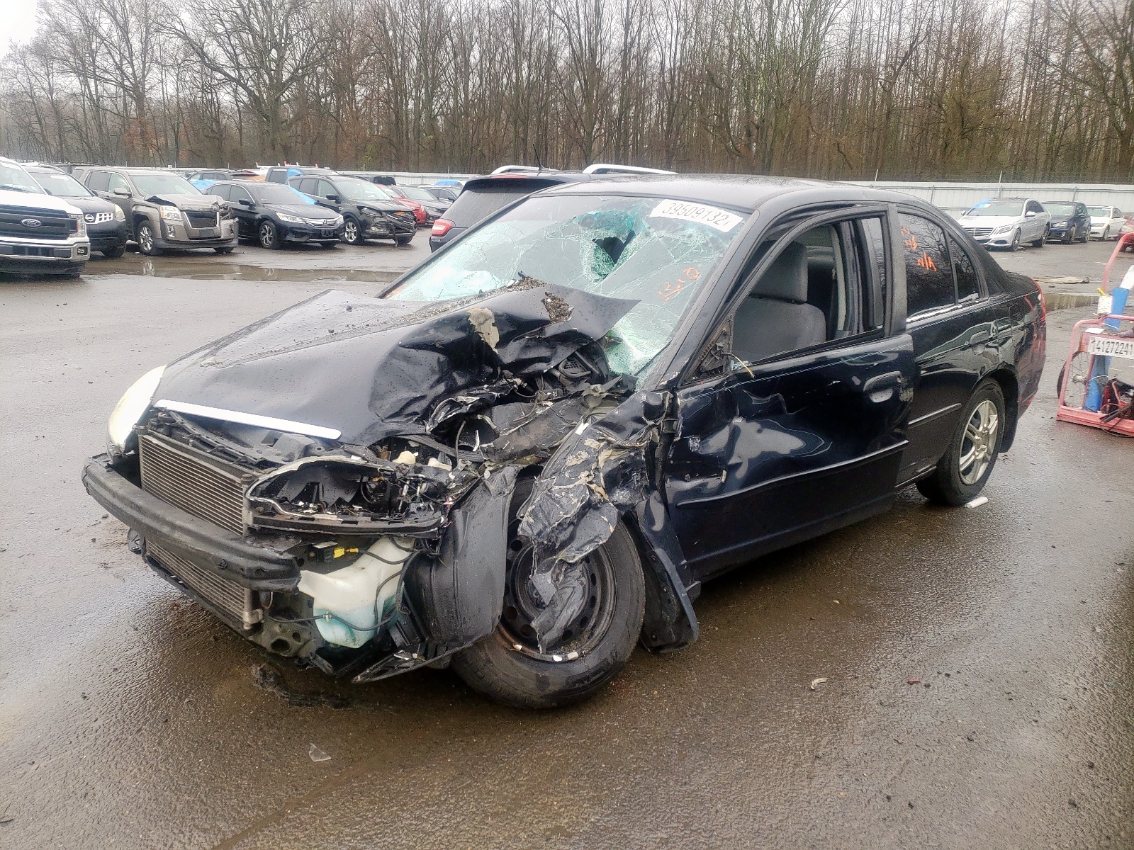 Photo 2 from auction – 2001 HONDA CIVIC LX with VIN 2HGES16561H601811