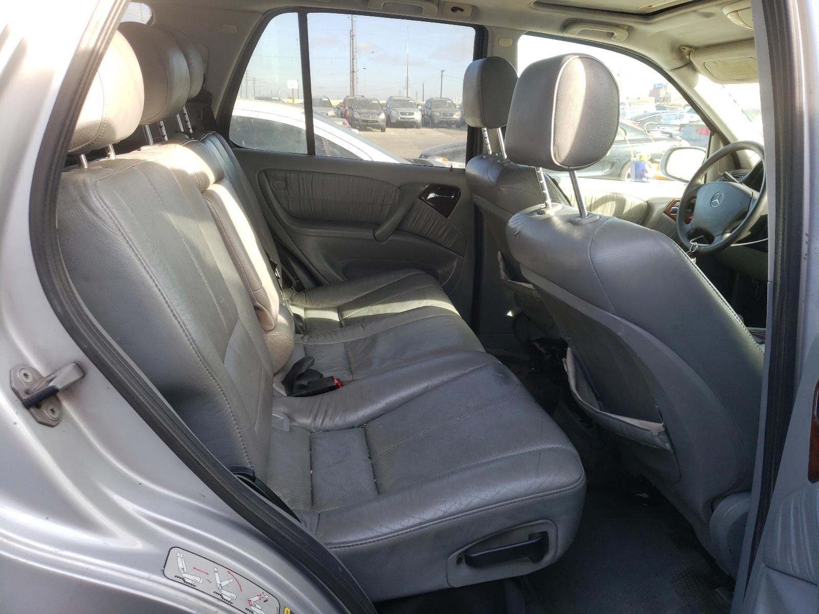 Photo 6 from auction – 2002 MERCEDES-BENZ ML-CLASS with VIN 4JGAB54E82A360501