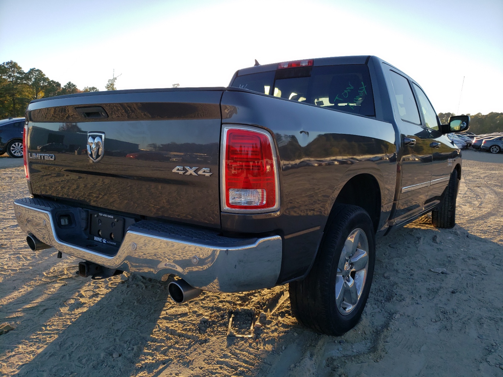 Photo 4 from auction – 2014 RAM 1500 LONGH with VIN 1C6RR7PM7ES431694
