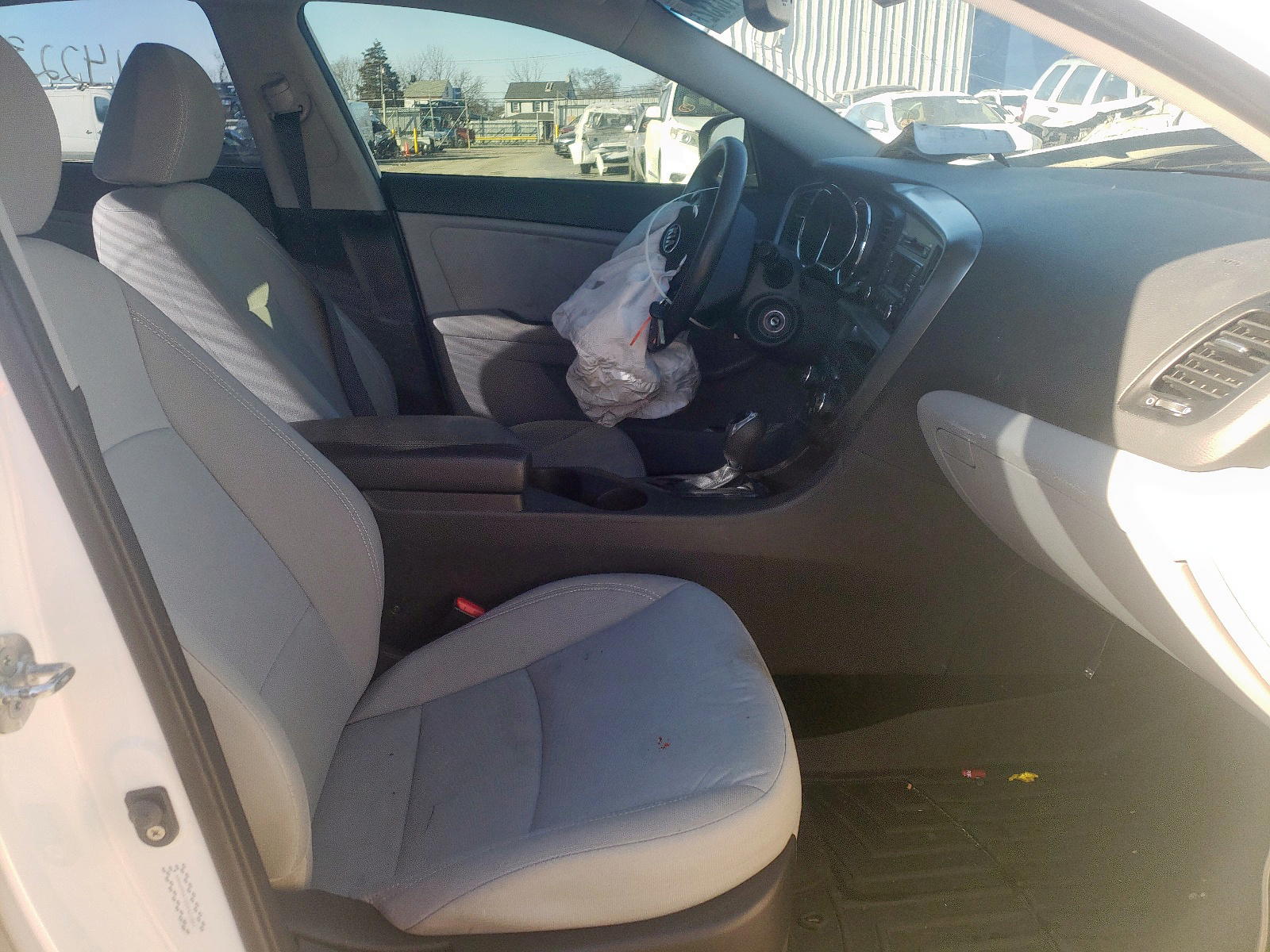 Photo 5 from auction – 2013 KIA OPTIMA LX with VIN KNAGM4A72D5421861