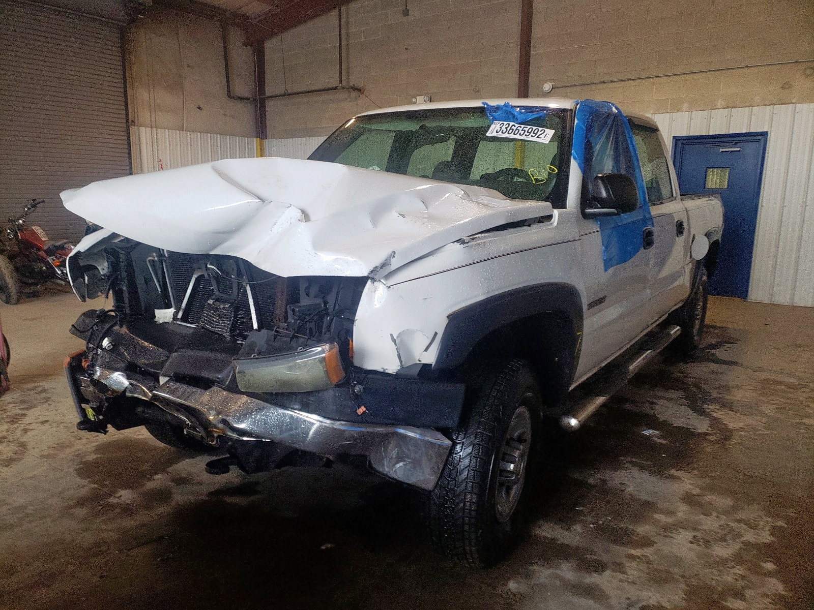 Photo 2 from auction – 2006 CHEVROLET SILVERADO with VIN 1GCHK23U06F260816