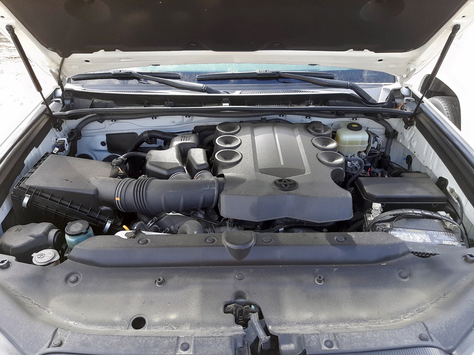 Photo 7 from auction – 2018 TOYOTA 4RUNNER SR with VIN JTEBU5JR1J5576736