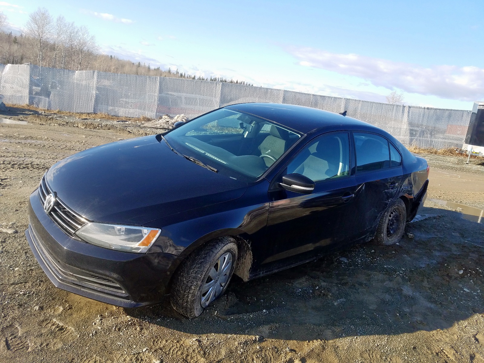 Photo 2 from auction – 2015 VOLKSWAGEN JETTA BASE with VIN 3VW1K7AJ8FM356472