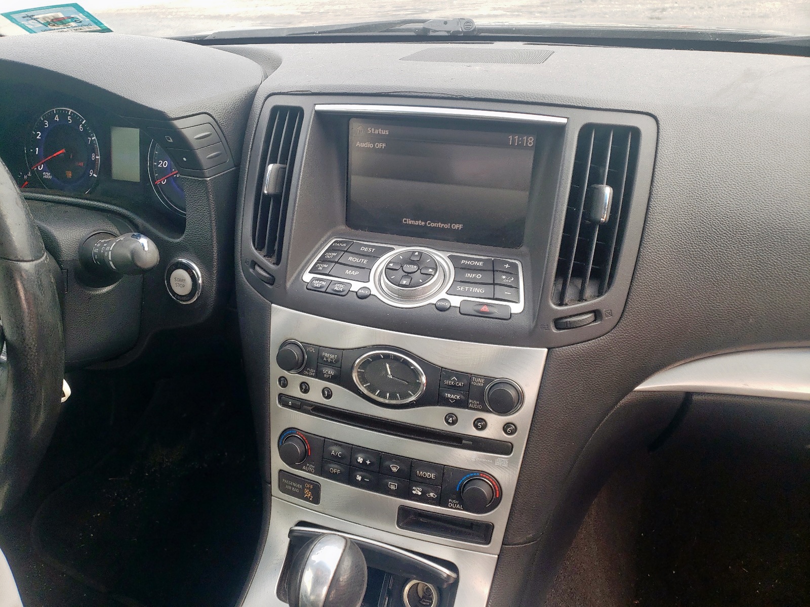 Photo 9 from auction – 2009 INFINITI G37 BASE with VIN JNKCV66E79M720792