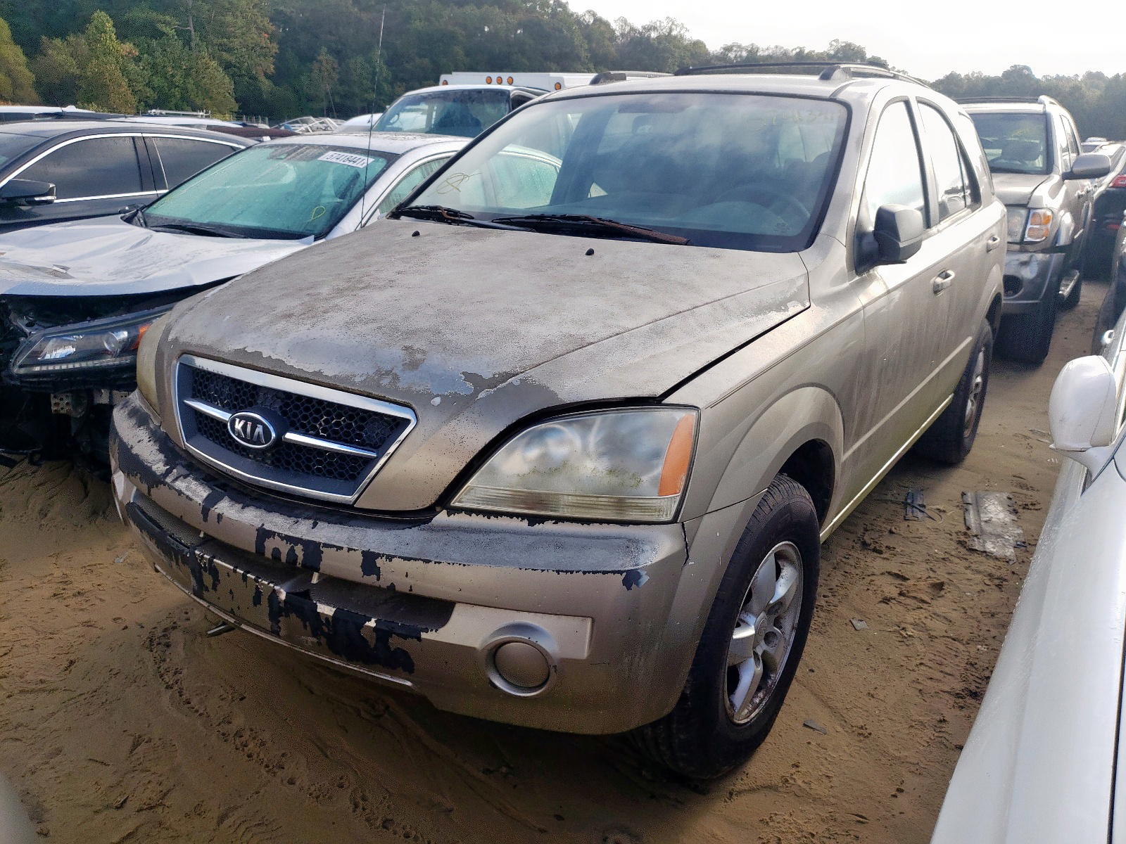 Photo 2 from auction – 2006 KIA SORENTO EX with VIN KNDJC733865634243