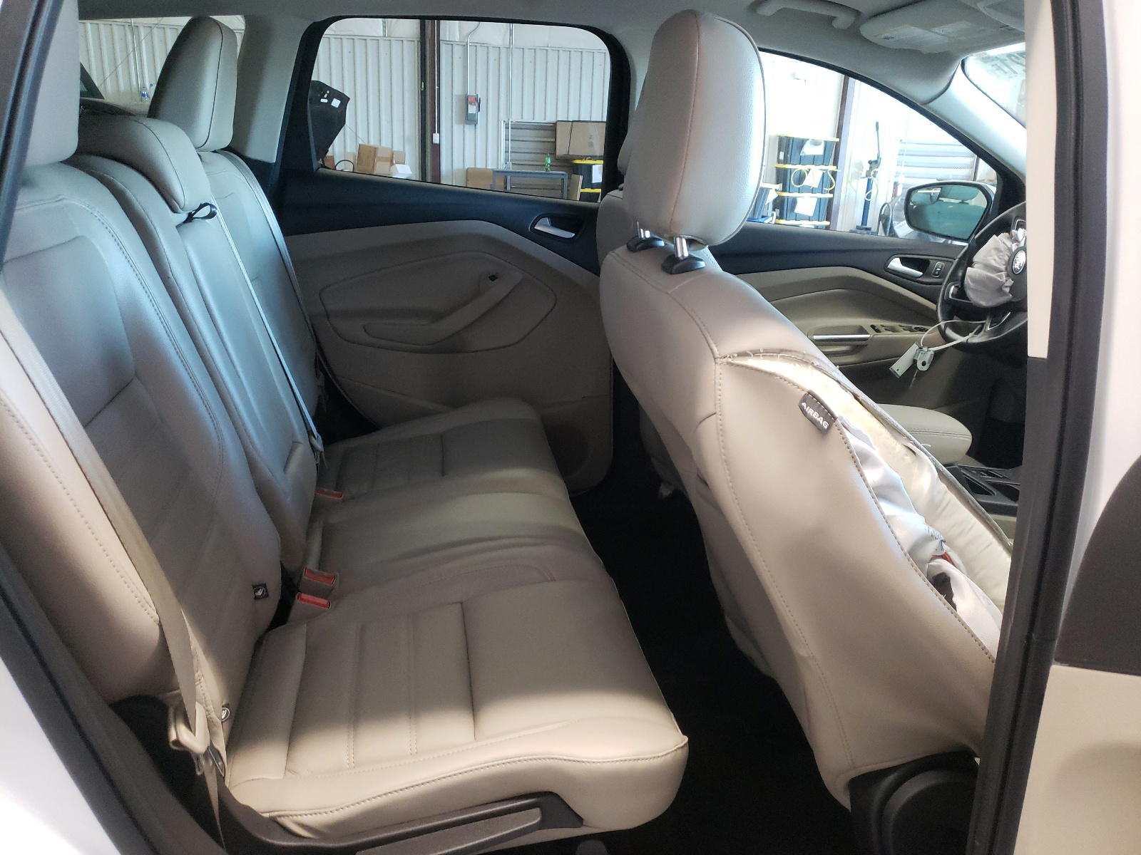 Photo 6 from auction – 2018 FORD ESCAPE SEL with VIN 1FMCU0HD9JUB58464