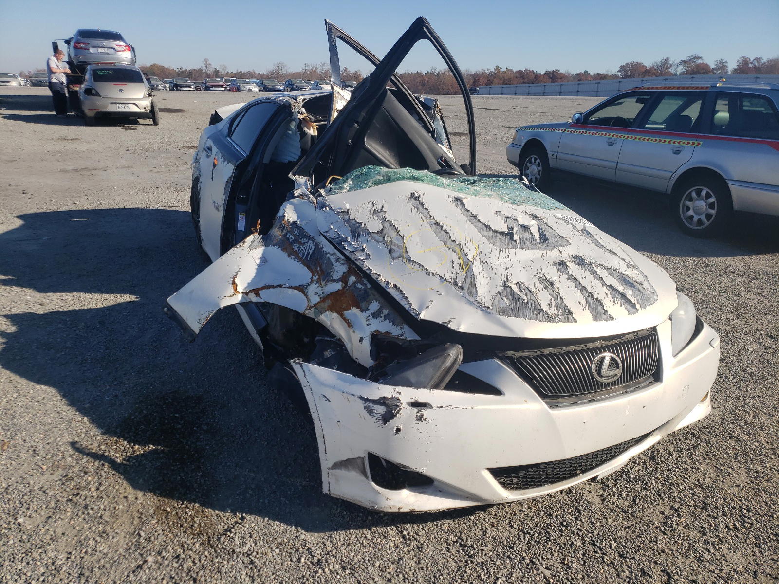LEXUS IS 350 2008 with VIN JTHBE262785019723 - Photo from auction