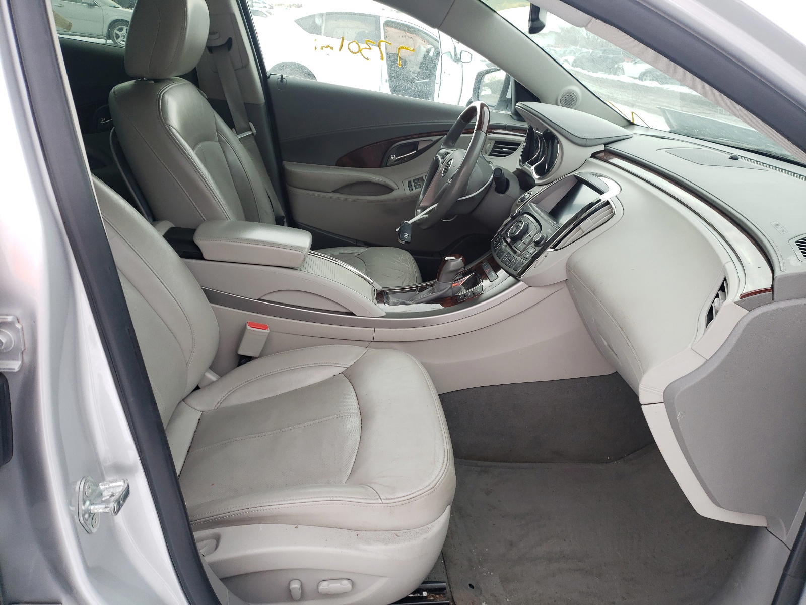 Photo 5 from auction – 2012 BUICK LACROSSE T with VIN 1G4GJ5E36CF125030