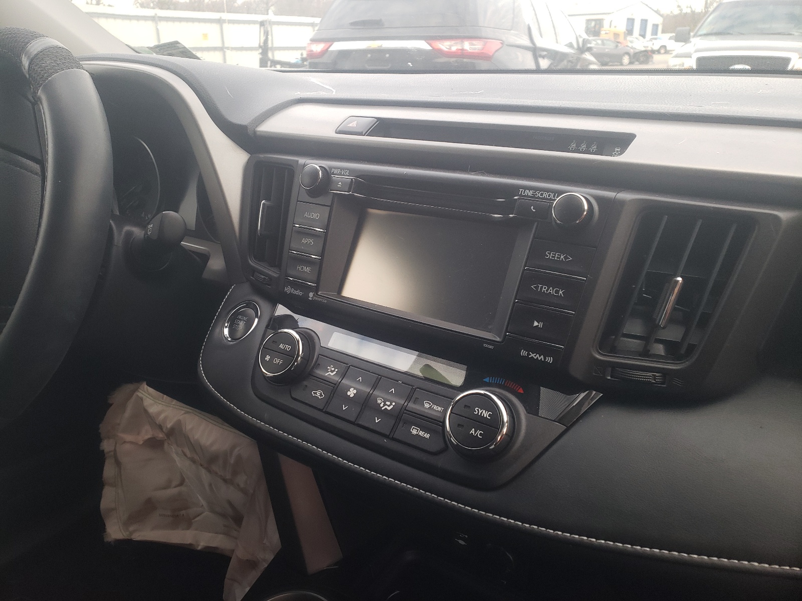 Photo 9 from auction – 2018 TOYOTA RAV4 ADVEN with VIN 2T3RFREV0JW754382