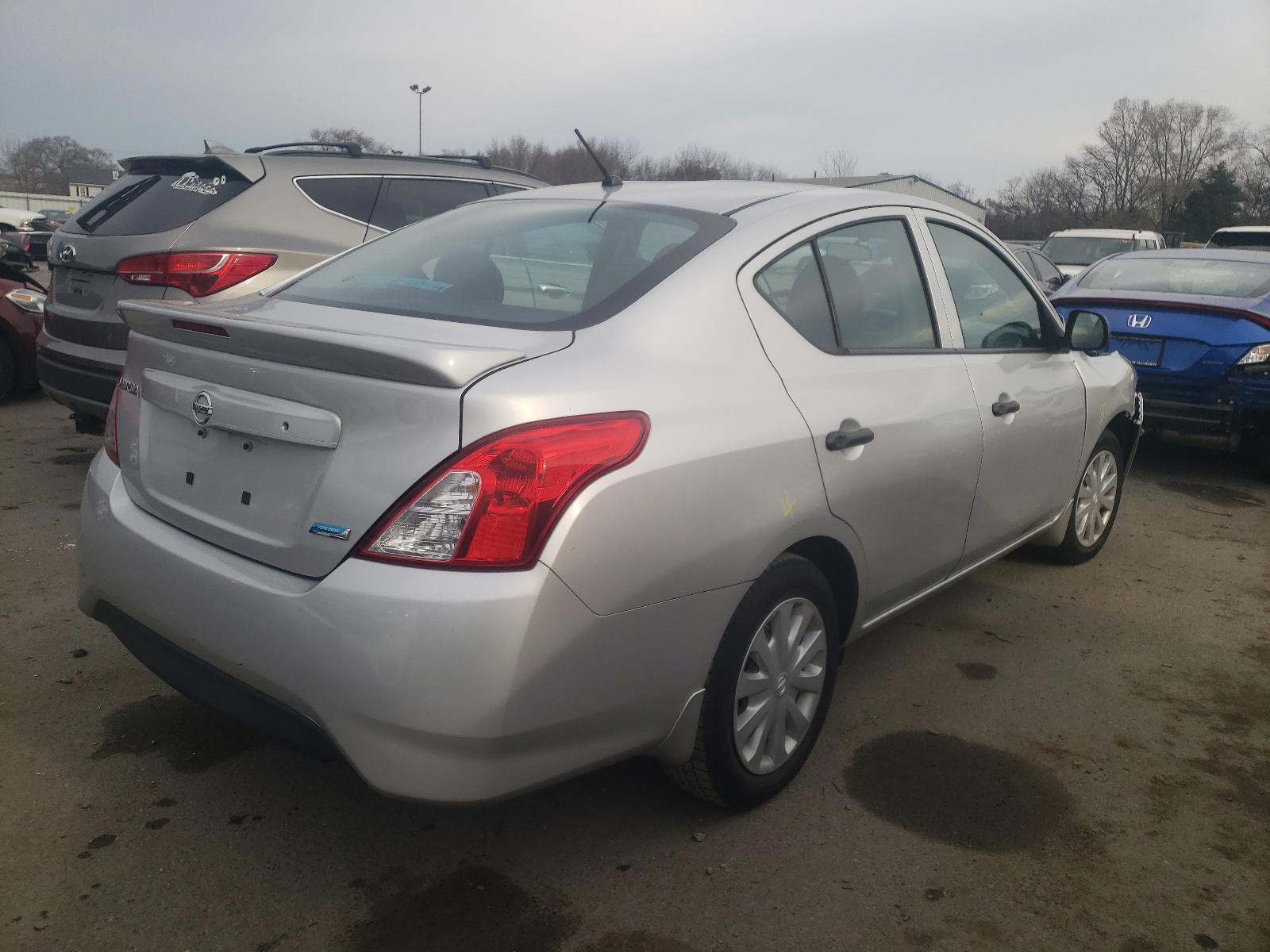 Photo 4 from auction – 2015 NISSAN VERSA S with VIN 3N1CN7AP1FL822565
