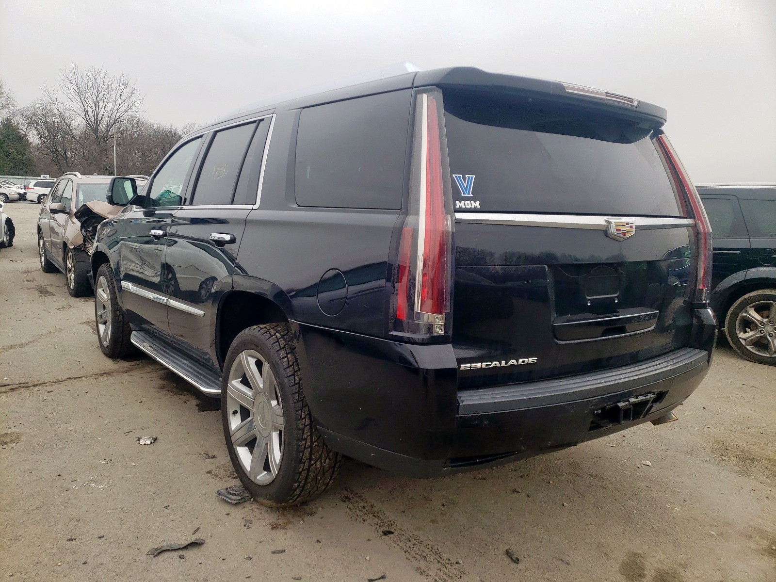 Photo 3 from auction – 2015 CADILLAC ESCALADE L with VIN 1GYS4MKJ5FR548908