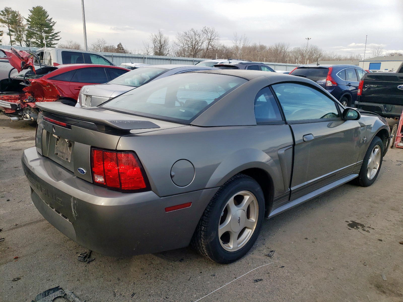Photo 4 from auction – 2001 FORD MUSTANG with VIN 1FAFP40401F162263