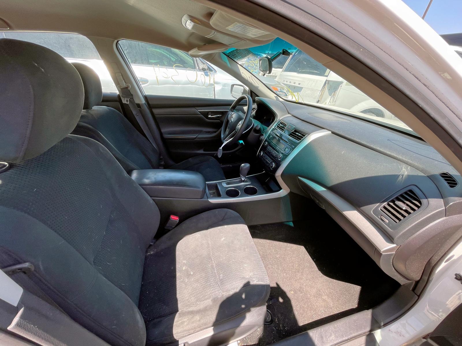 Photo 5 from auction – 2015 NISSAN ALTIMA 2.5 with VIN 1N4AL3AP0FN389300